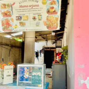 Kedai Mama Juna