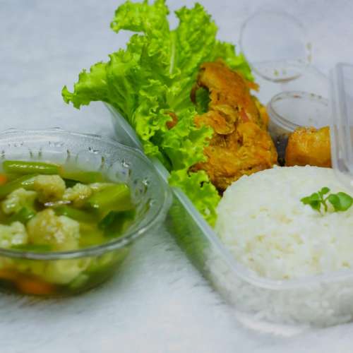 Nasi kotak sayur soup
