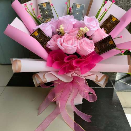 Buket Bunga + Mini Gold Bucket Bouket