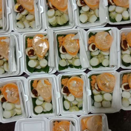 Lontong sayur