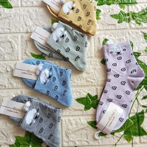 KAOS KAKI WANITA MOTIF atas mata kaki