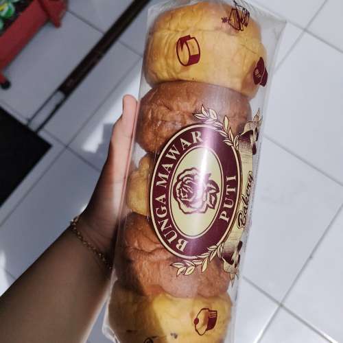 roti warembol bunga mawar putih