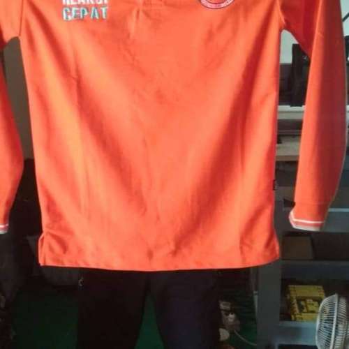 Kaos polo bordir panjang