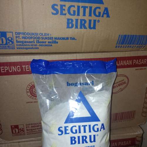 Tepung segitiga biru kemasan premium"12.500"