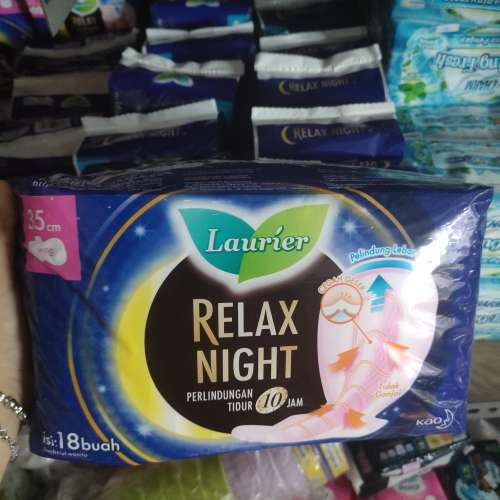 laurier night w 35/18