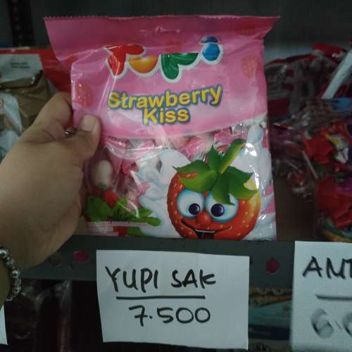 yupi sak