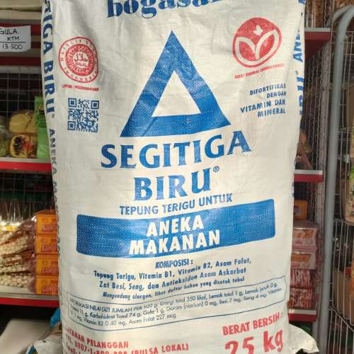 segitiga biru 1kg