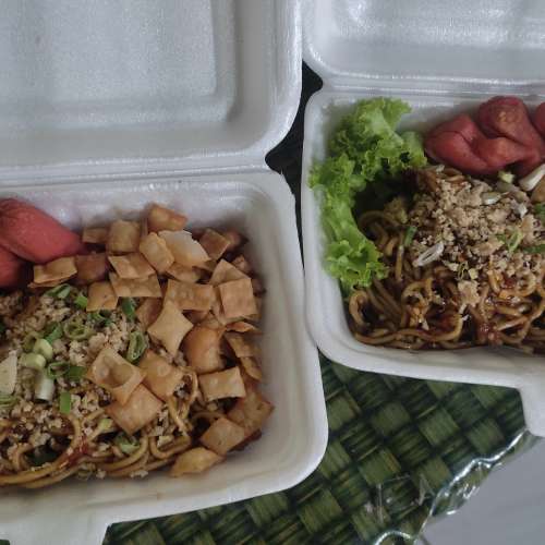 Mie julid lv. 0-3 toping sosis