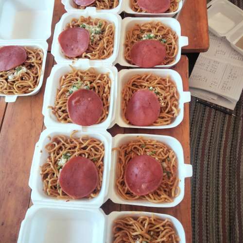 Mie apes kecil
