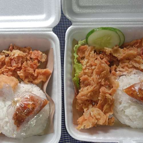 Nasi ayam geprek