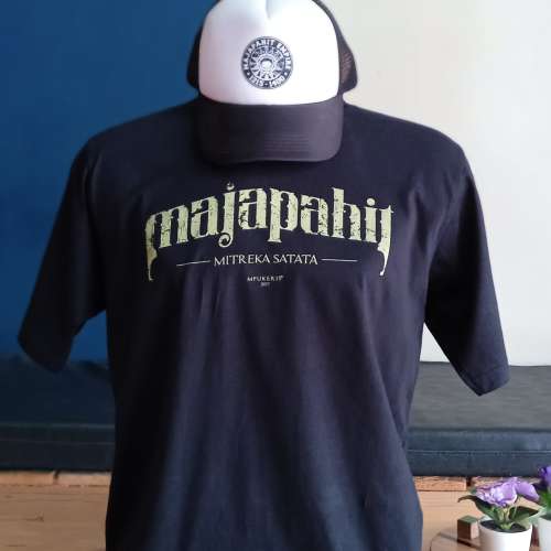 Kaos oleh-oleh khas mojokerto MAJAPAHIT keren