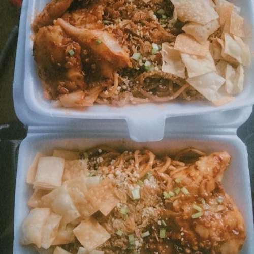 Mie jebew topping Wonton