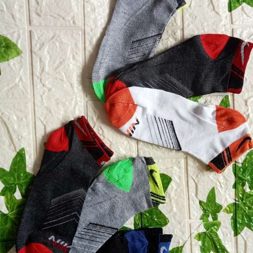 Kaos kaki pria sport isi 3 pasang