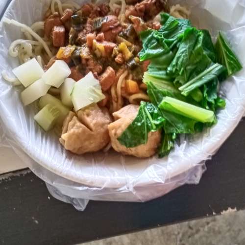 Mie ayam pentol