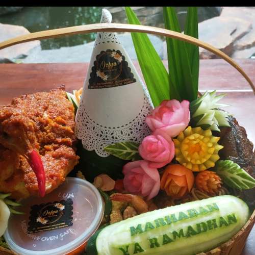 Hampers Tumpeng