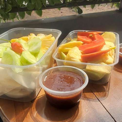 Rujak legi
