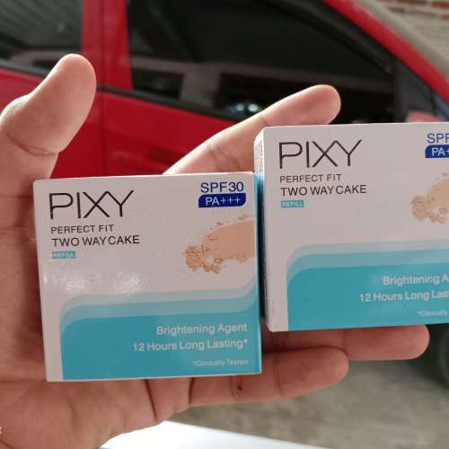 Bedak padat pixy