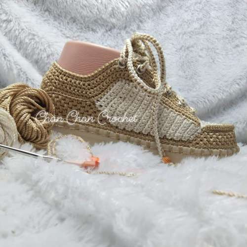 Sepatu Rajut