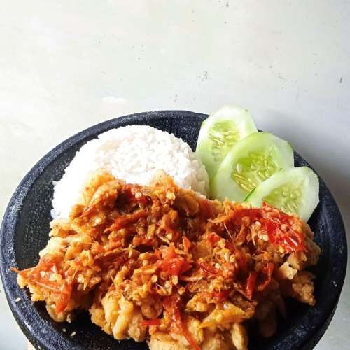 Ayam geprek +nasi