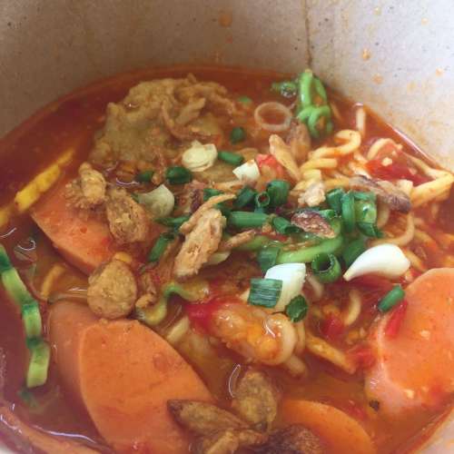 Seblak pentol jumbo