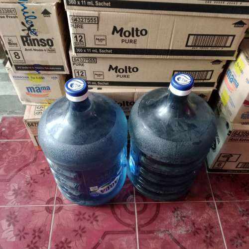 Galon + air asli Aqua