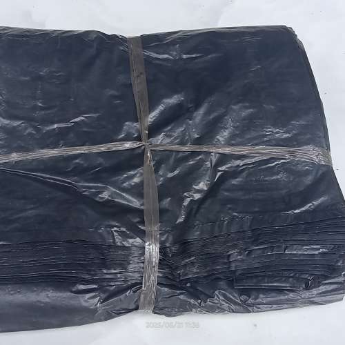 Tas kresek hitam tanggung (24) 1kg