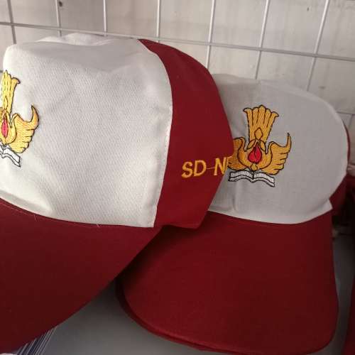Topi sekolah