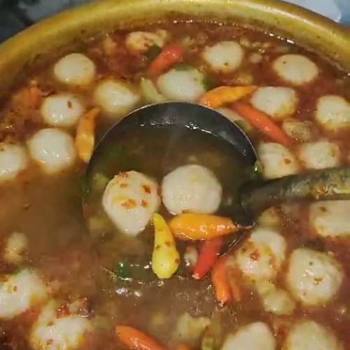 Pentol Kuah pedas Hot