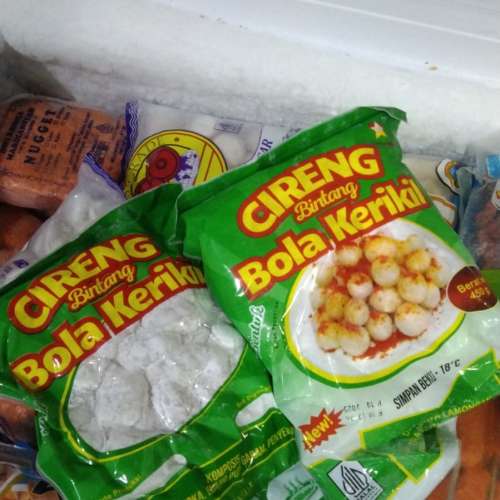 Cireng salju kerikil