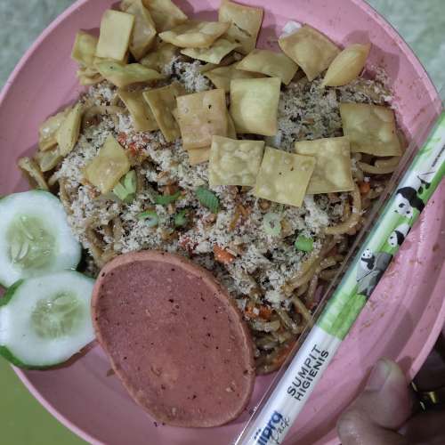 Mie julid toping smoked beef