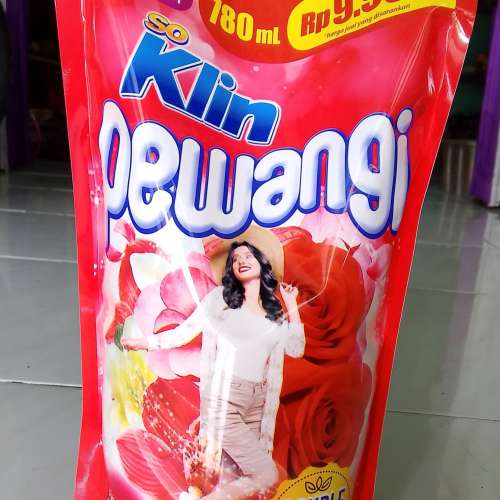 Pewangi 780ml