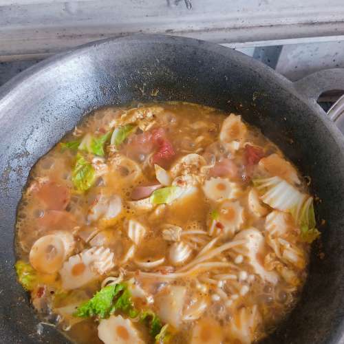 Seblak enoki