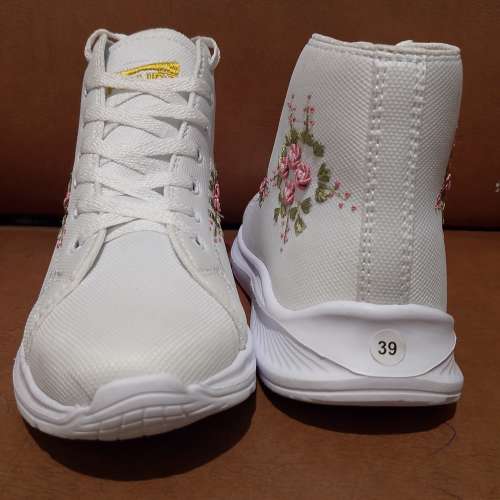 SEPATU HAJI UMROH WANITA
