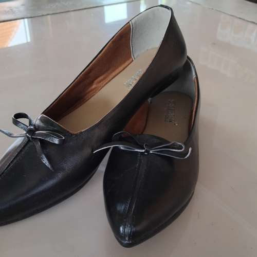 Sepatu Flat "GENT-B"