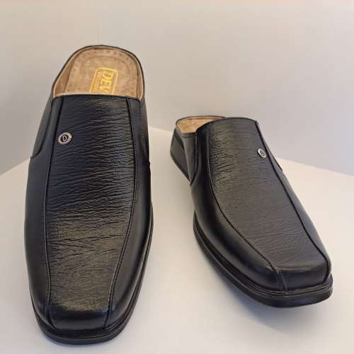 Sepatu Slop Pria " Devano"
