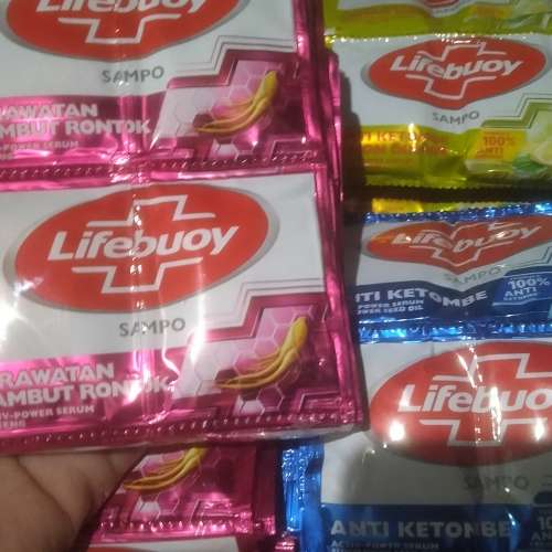 Shampo lifebuoy 1 renteng