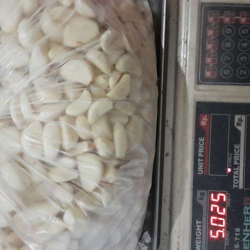 Bawang putih kupas