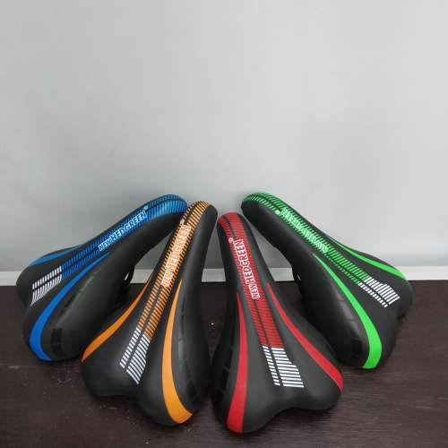 sadel atlantis warna warni tanpa per