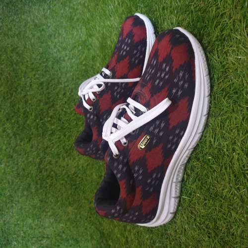 Sepatu sport