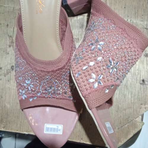 Sepatu dan sandal
