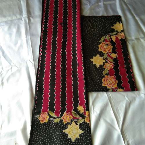 Batik tulis sarimbit
