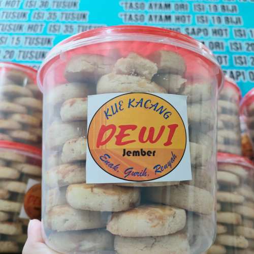 Kue kacang khas Jember Toples